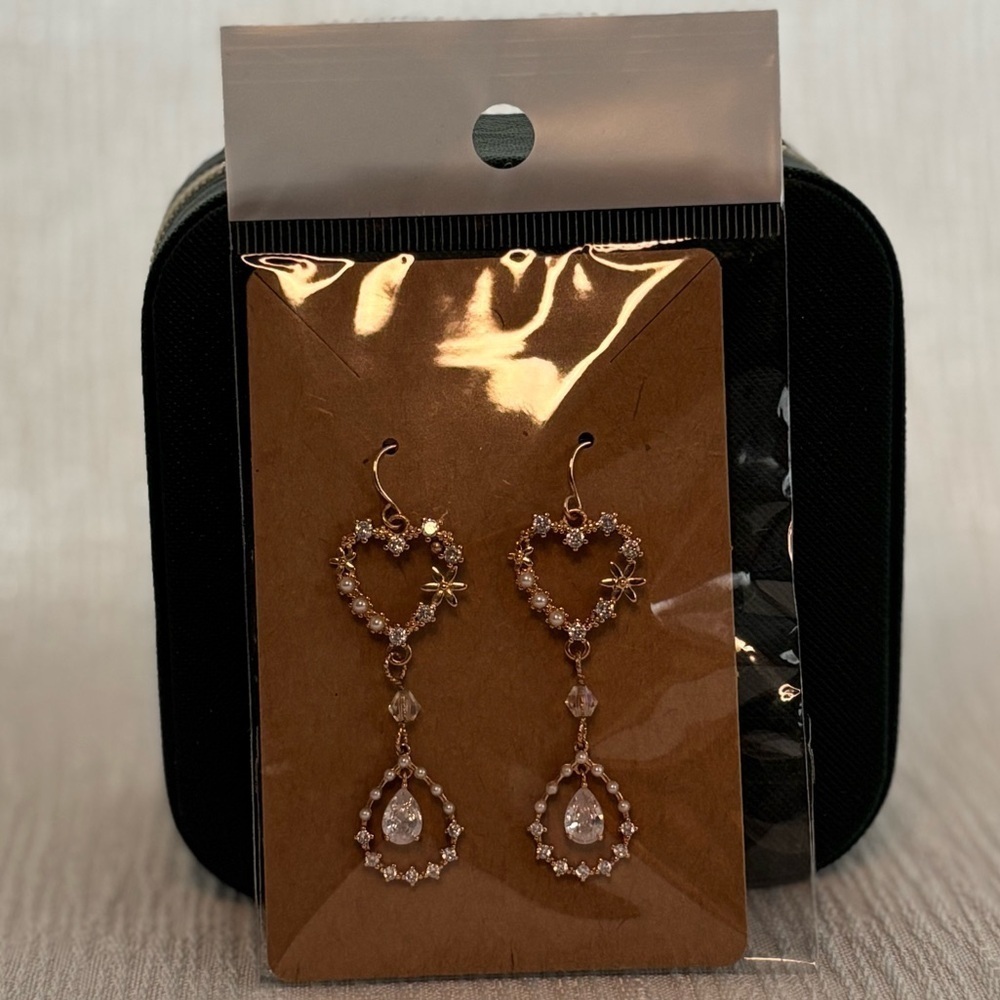 Heart Dangly Earings